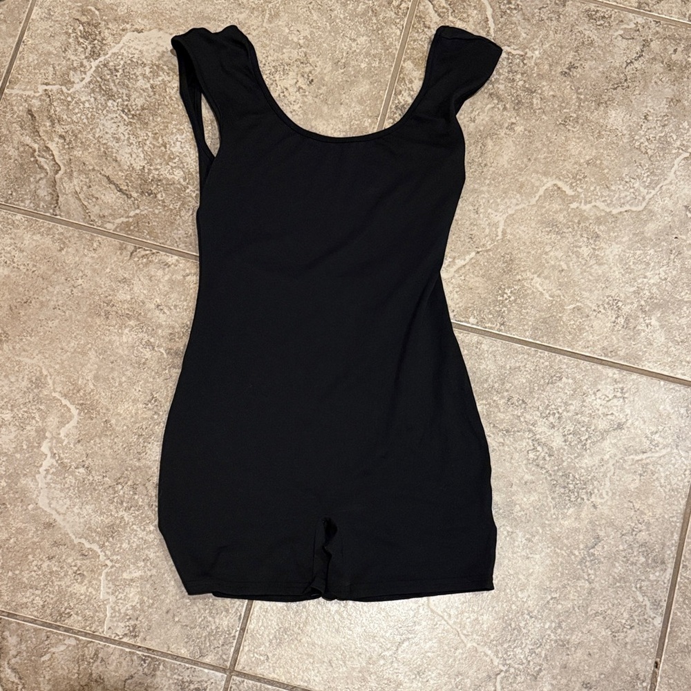 SHEIN Classic Black Garment
